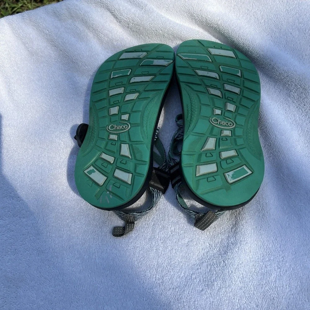 Chaco Sandals Youth Girls Size 2 Green Slip on Strap‎ Shoes Sport Hiking Casual